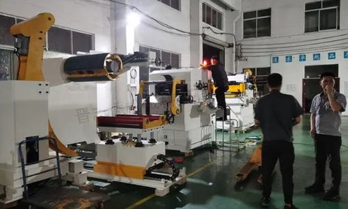 月工作353.5小時成常態(tài)？員工身心俱疲引熱議，畸形加班文化何時休